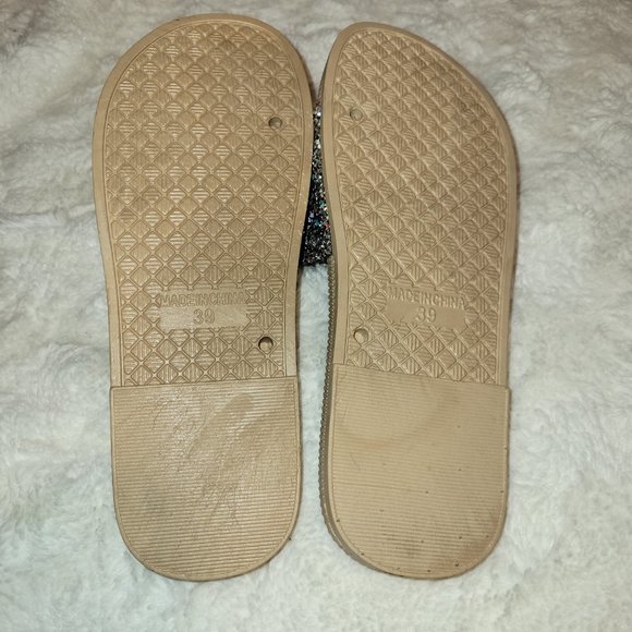 Glitter Slides - Picture 2 of 4